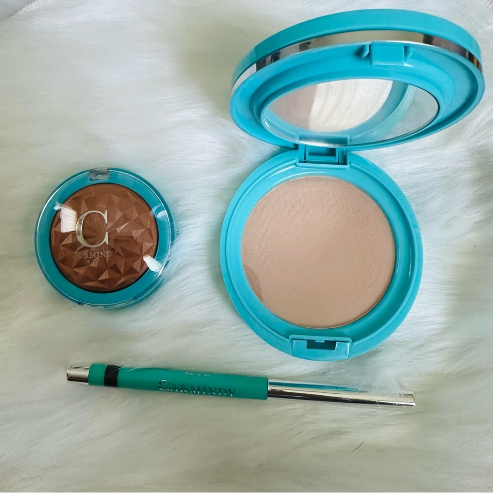 Carmindy & Co. 3-PC Makeup Set with Mirror – NWT 💄✨
